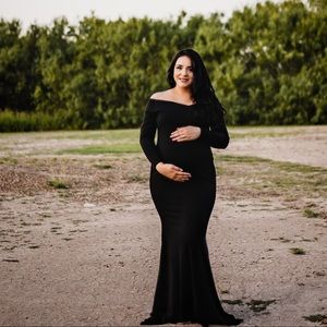Maternity dress/gown